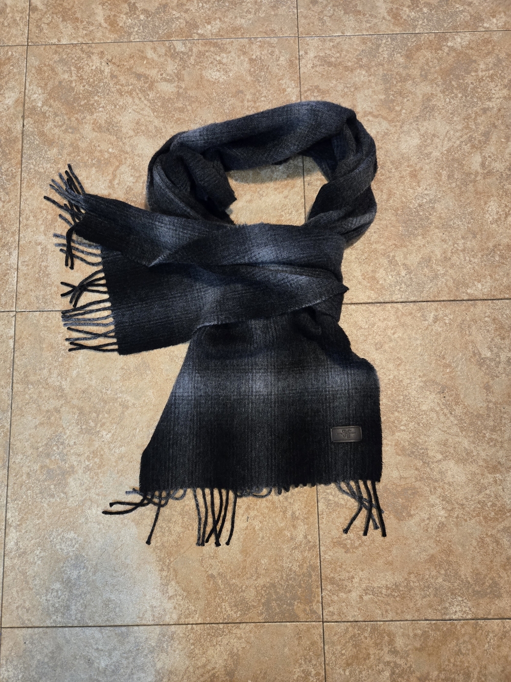 Hickey Freeman Black to Charcoal Ombre Fringe Scarf